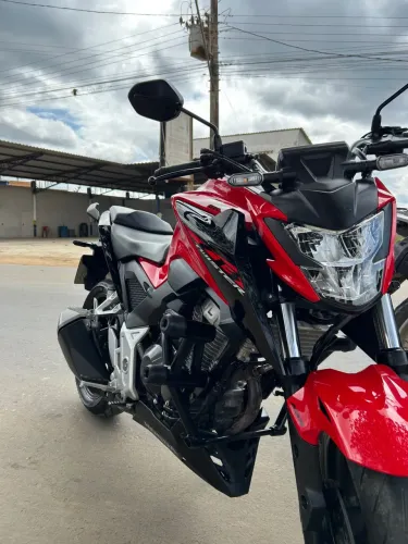 CB TWISTER 300F
