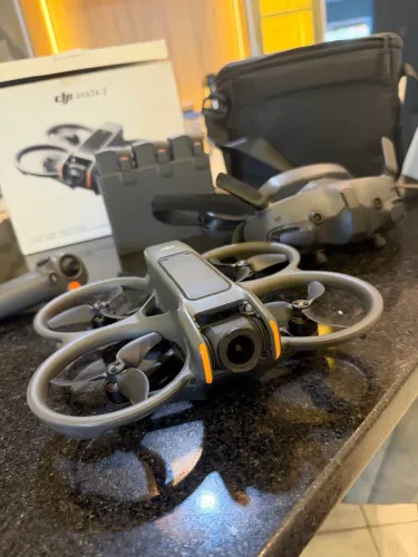 DJI Avata 2 Fly More Combo - Completo