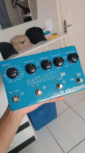 Pedal Tc Eletronic Delay Flashback X4