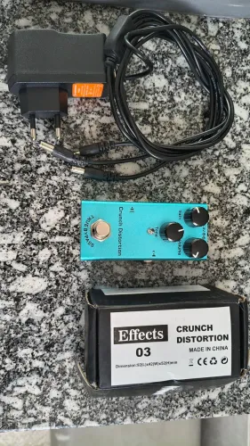 Pedal cruch distorcion+fonte