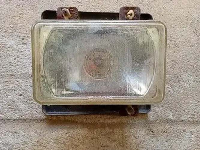Farol Auxiliar (Rossi)