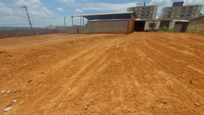 Barracão para alugar, 360 m² por R$ 12.094,40/mês - Chácaras Reunidas São Jorge - Sorocaba