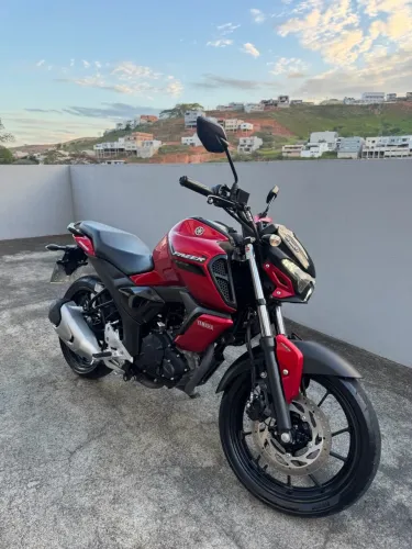 Moto FZ15