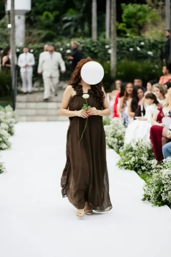 Vestido de festa marrom