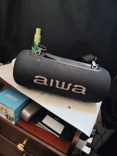 Caixa de som Aiwa 2 meses de uso