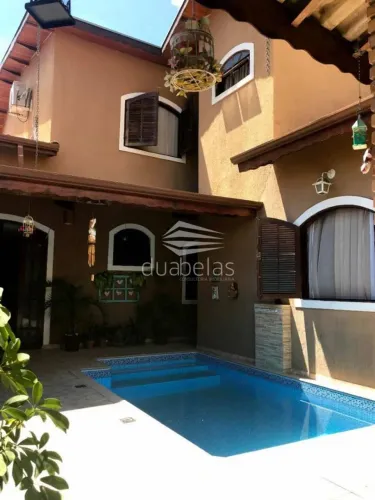 LINDO SOBRADO A VENDA EM CAÇAPAVA