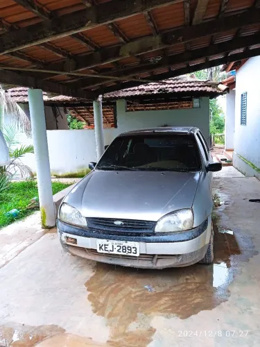 Ford Fiesta GL 1.0 5P 2001