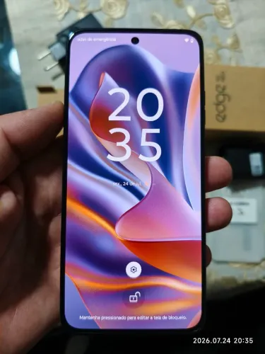 Moto Edge 50 neo 256gb em perfeito estado nunca aberto e sem detalhes