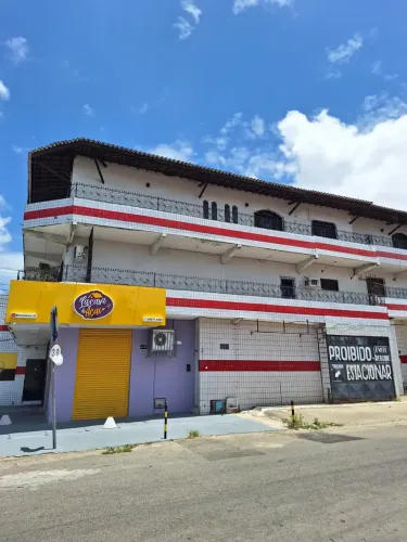 ALugo apartamento com 5 quartos, 3 suítes, ampla sala. Bairro João 23