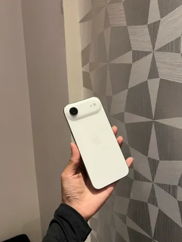IPHONE 17 AIR 256GB SEMINOVO