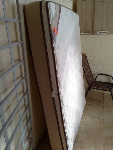 Colchão casal molas 1,38 usado (doação)