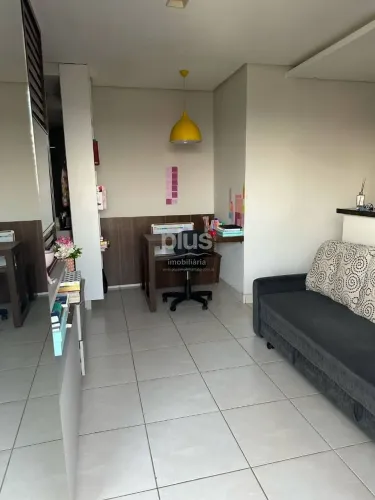FLAT MOBILIADO NO CENTURY 21 | 204 SUL | ANDAR ALTO