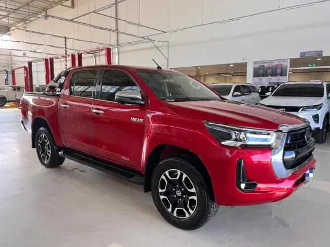 Toyota Hilux CD SRX 4X4 2.8 TDI 16V Diesel Aut. 2023