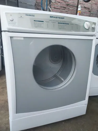 Máquina secar roupas