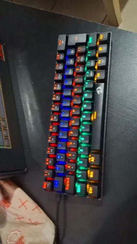 Teclado Mecânico Redragon Lakshmi Rainbow Brown K606 Abnt2 Cor de teclado Preto Idioma