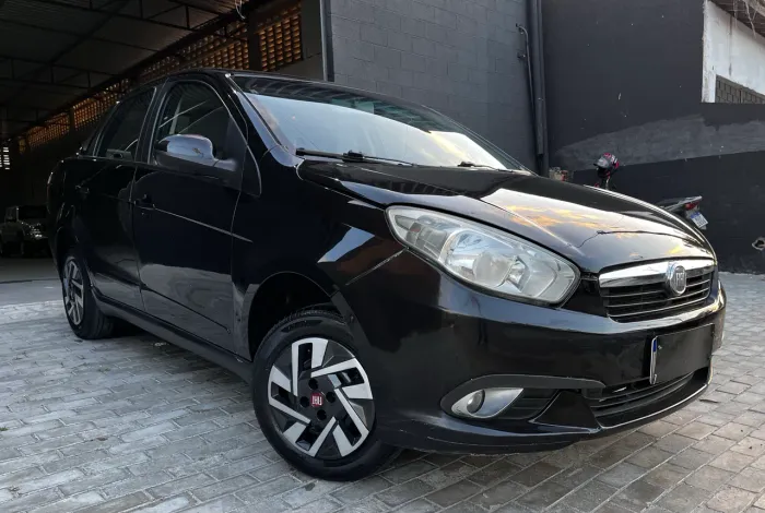 Fiat Grand Siena Attrac. 1.4 EVO F.flex 8V 2014