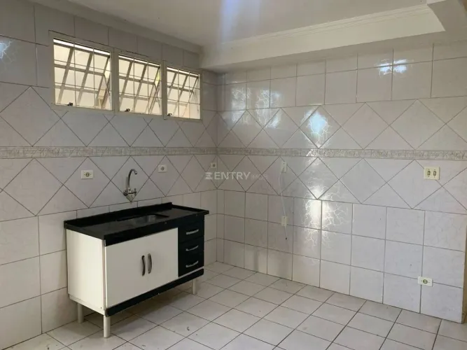 Casa 1 Quarto Jardim Bonfiglioli Jundiaí com Quintal e Sol da Manhã