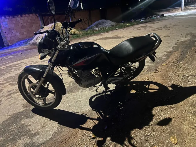 Vende-se moto