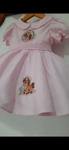Vendo vestido em tule cavalinho