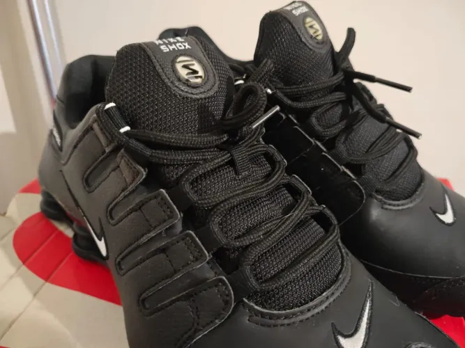 NIKE SHOX NZ EU 42
