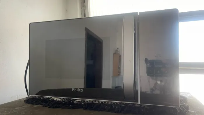 Micro-ondas Philco Espelhado 20L - 220V (Excelente Estado)