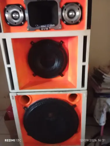 Vendo Som completo, 2,amplificador .mesa, processador, caixa cabos,no ZAP *