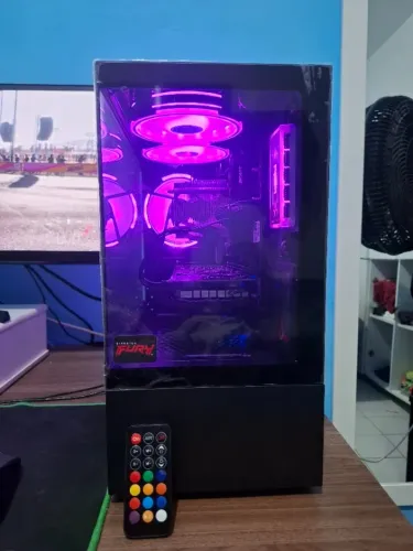 PC Gamer Intel Core i7 + Asus RX 7600 