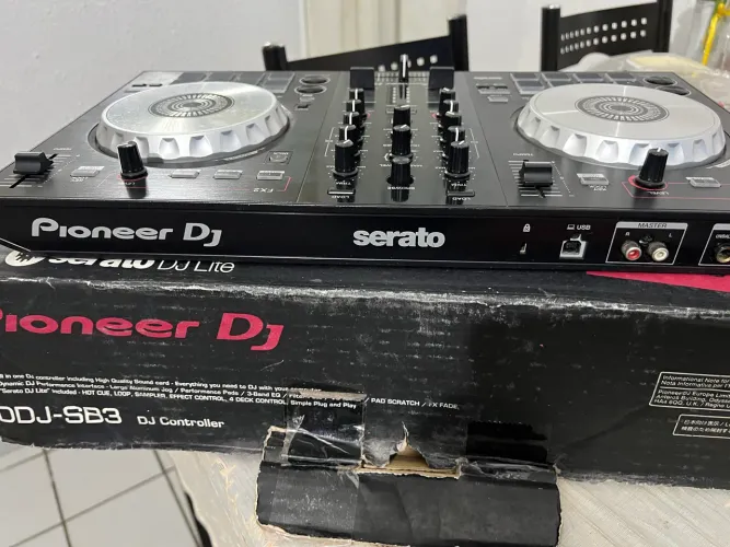 Controladora Pionner DDJ SB3