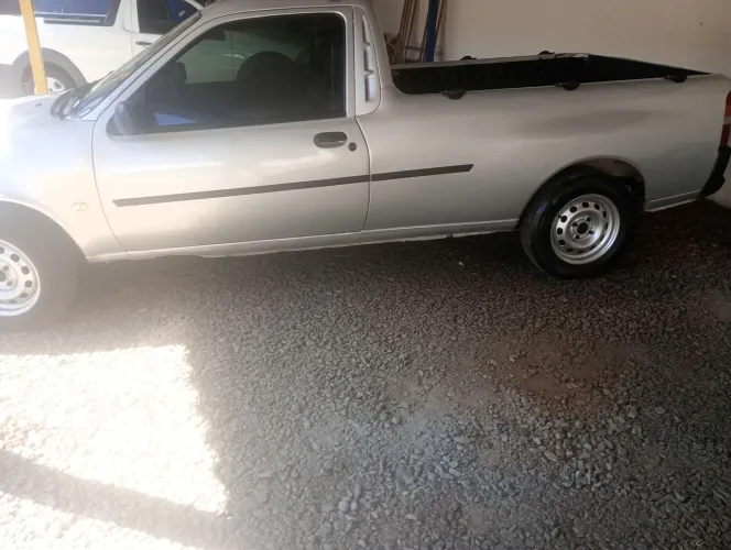 Ford Courier 1.6 L/ 1.6 Flex 2007