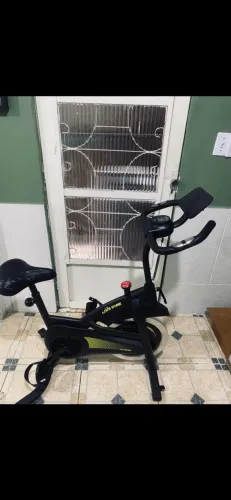 Biscicleta Ergométrica suporta até 150kg