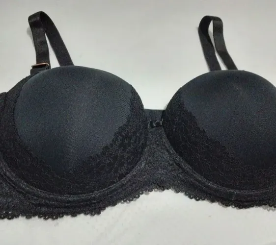 Sutiã preto de renda
