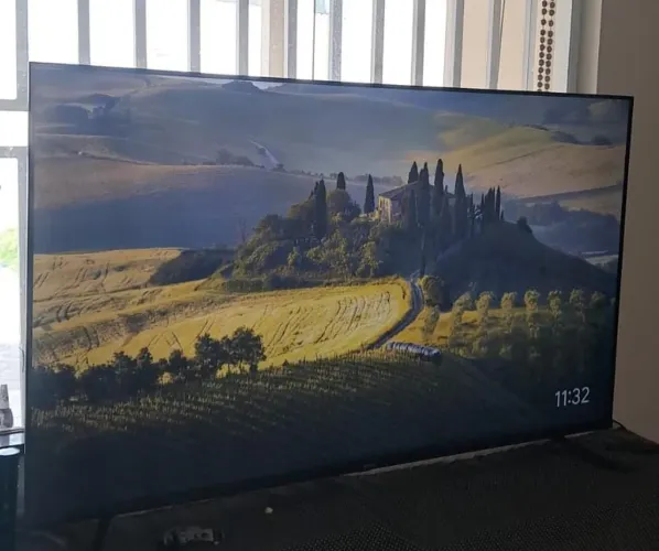 TV Smart Philips 48 polegadas, nova, 1700 Facilito cartao