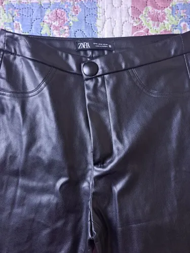 Calça Zara Nova