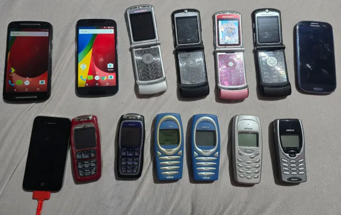 Celulares antigos pra colecionador
