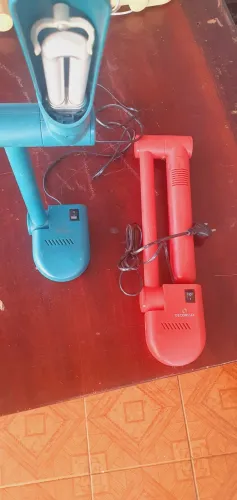Luminária para mesa de trabalho ou computador