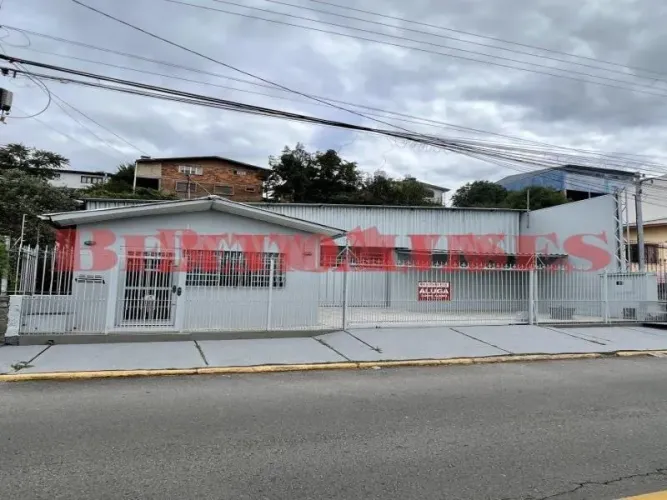 BENTOALVES aluga pavilhão com pé direito de 6m, bairro Planalto em caxias do Sul-RS...