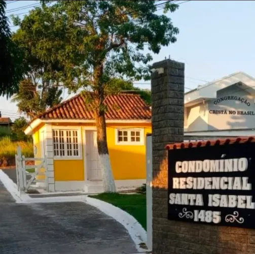 Terreno em condomínio fechado em Santa Isabel