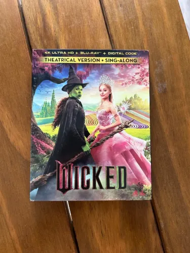 Wicked (4K Ultra HD + Blu-ray+ Digital) Original 