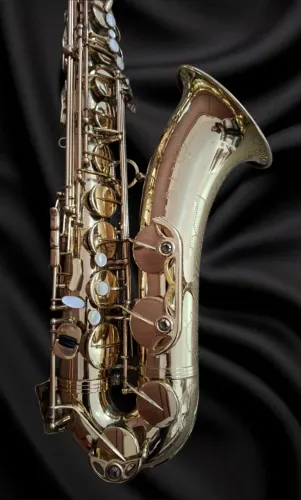 Saxofone Tenor Selmer Series III