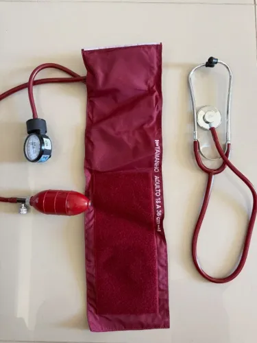 Esfigmomanômetro + estetoscópio BIC