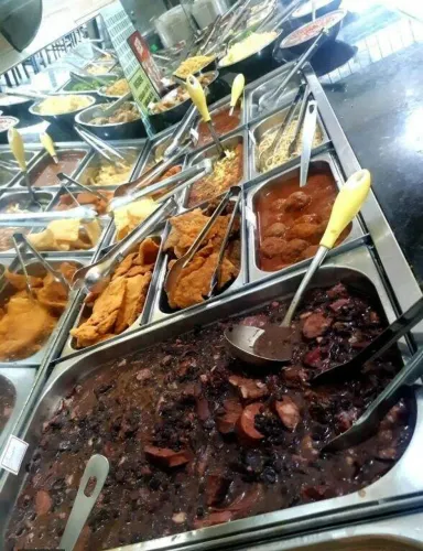 Loja Comercial Frente no Centro de Santo André  140 m², 2 Banheiros, Armário de Cozinha e 