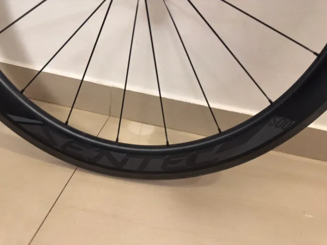 Roda Carbono Sentec 500 dianteira