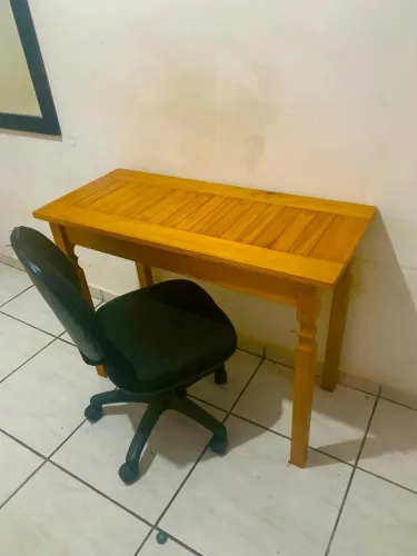 Mesa de sala/estudo