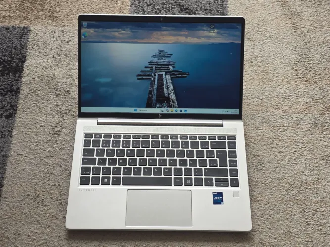 Notebook HP Elitebook 640 G10 i5 13th 1345U 16GB Ram e 256GB SSD NVME - Tela 14" Full HD