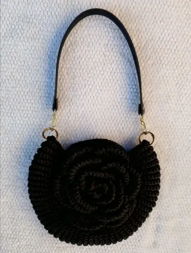 Bolsa Artesanal em Crochê - Modelo Flor | Exclusiva | Linda demais! Aceito Proposta Justa