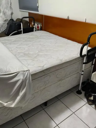 Cama box Queen