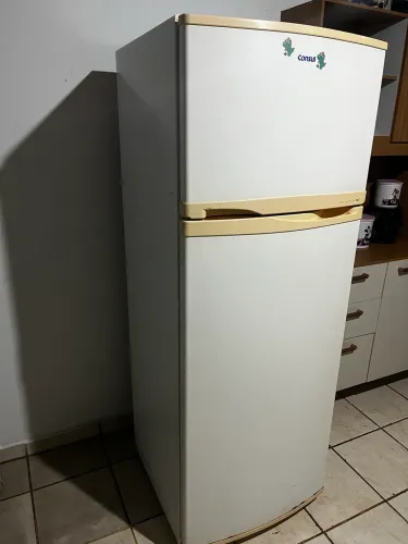 Vendo geladeira cônsul