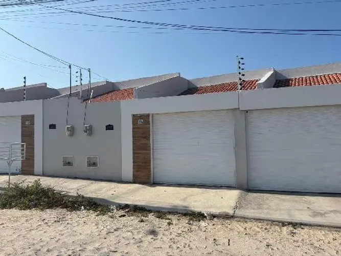 Oferta promissora Casa no Olho D'agua, Horizonte - CE, Nº 125A, 2 quartos, 1 vaga, 125,08