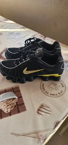 Vendo um tênis nike shox original