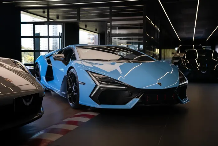 Lamborghini Revuelto Coupe LP 1015-4 (hib) 2026